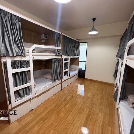 Prestige Hostel Dubai Bagian luar foto